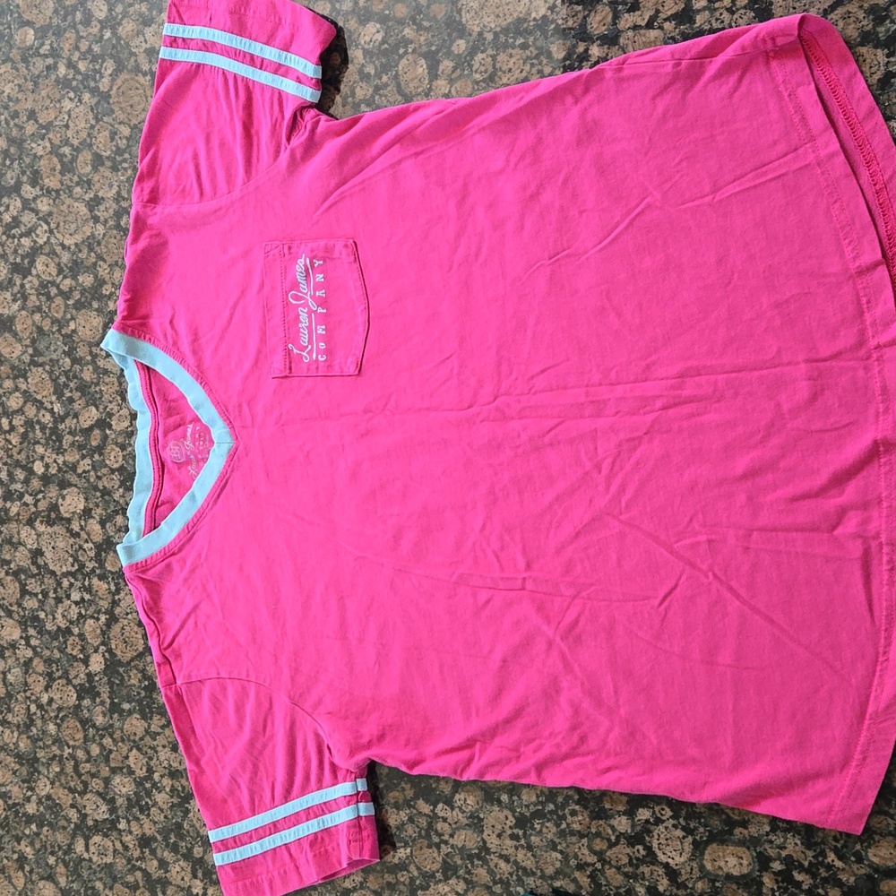 Lauren James tee M